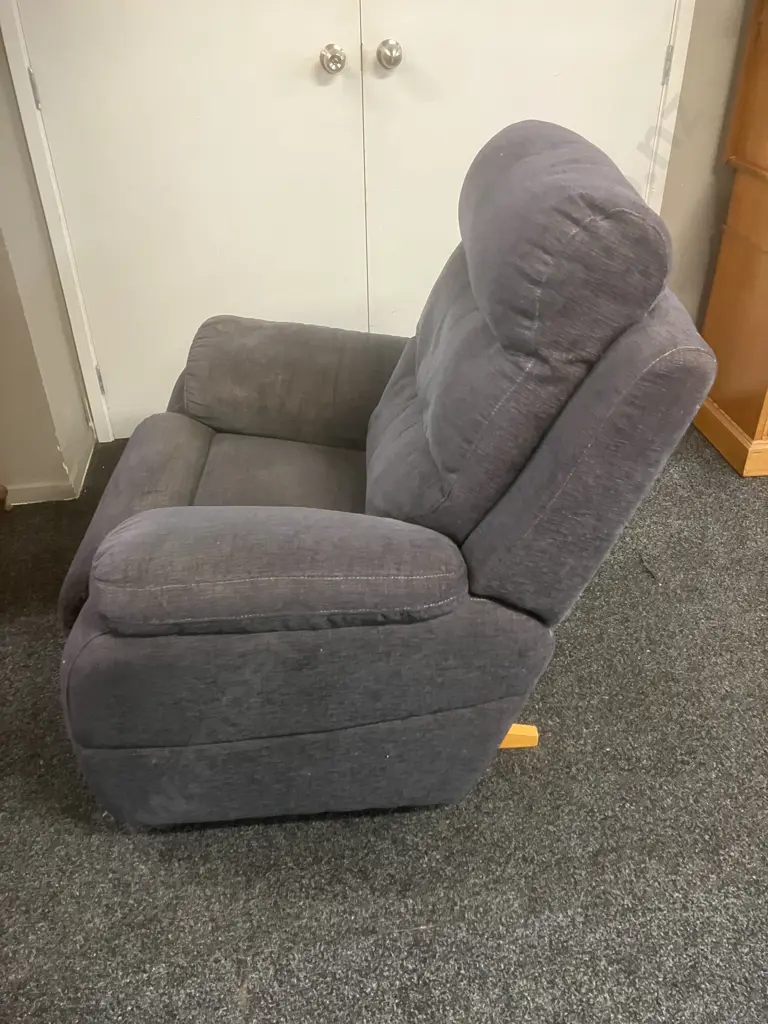 La-Z-Boy Recliner Chair In Dark Blue Fabric Image 1++