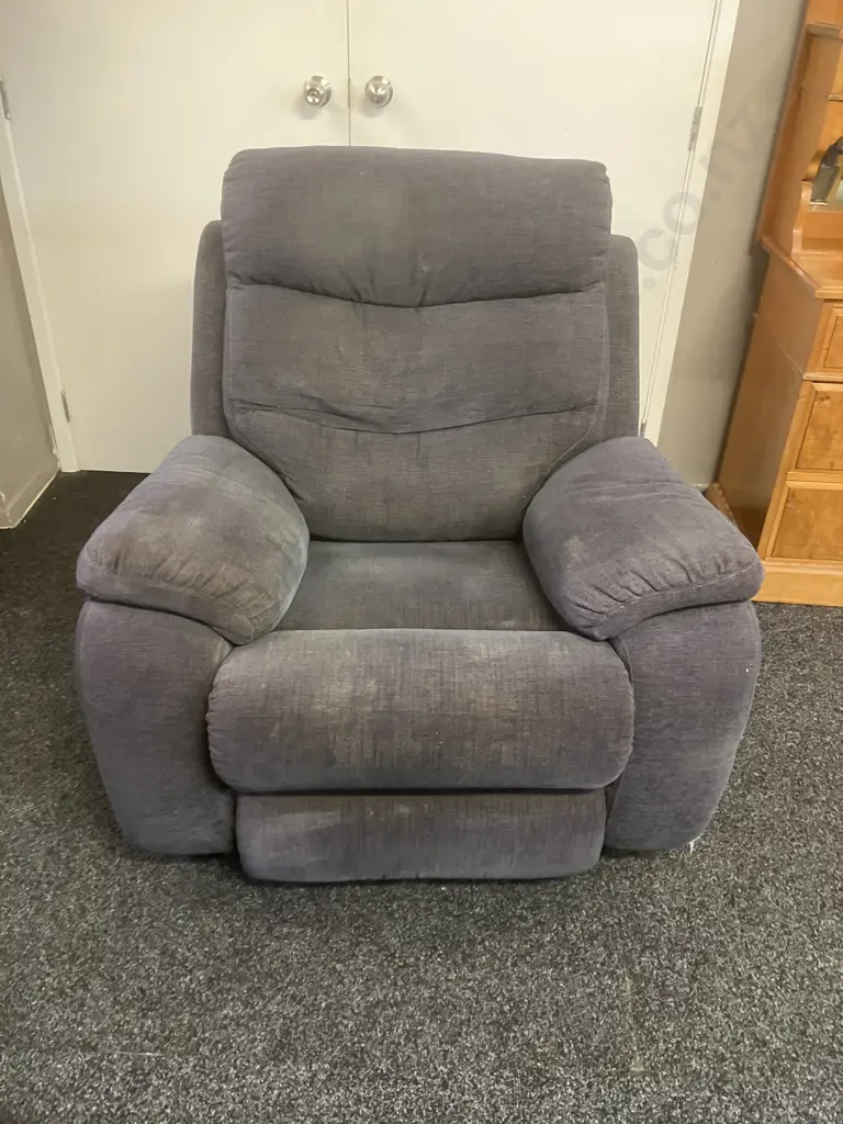 La-Z-Boy Recliner Chair In Dark Blue Fabric Image 1++
