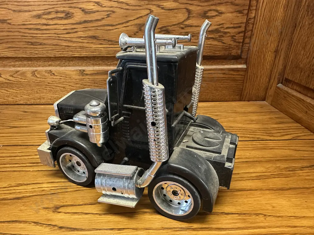 Big Rig Alarm Clock Image 1++