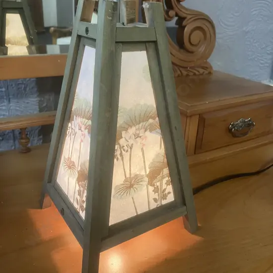 Pyramid Wooden Framed Flower Lamp. 28cm