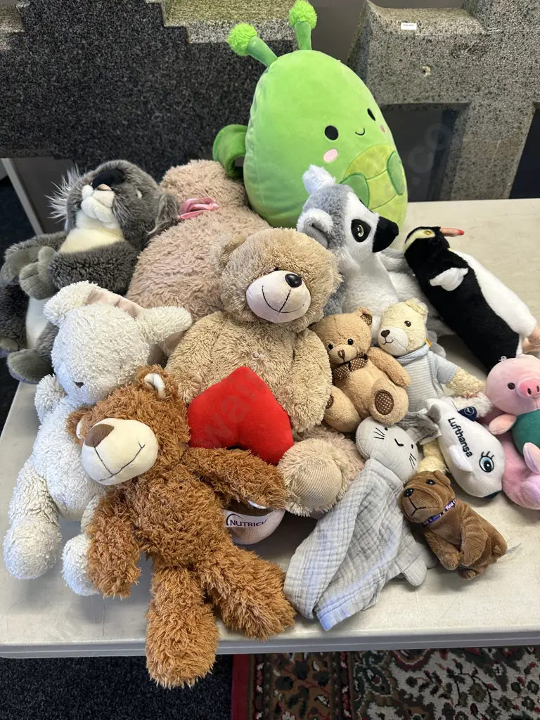 Box lot Soft Toys Image 1++