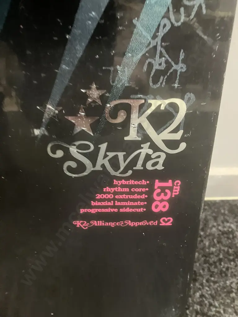 K2 Skyla Womans Snowboard 139cm With Burton Lexa Bindings Image 1++