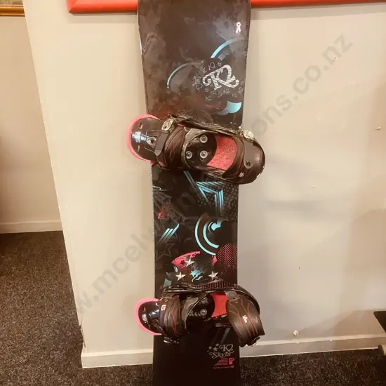 K2 Skyla Womans Snowboard 139cm With Burton Lexa Bindings