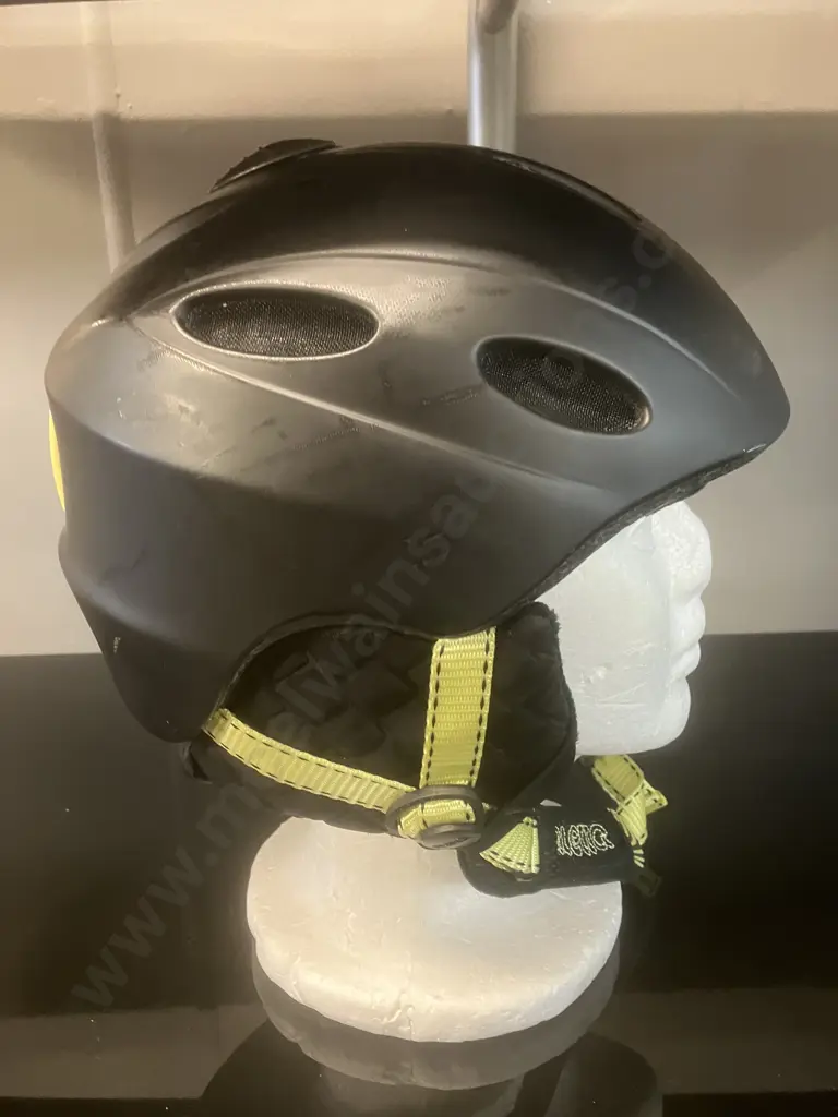 RED Aletta Womens Snow Sports Helmet, Black. Size 55-57cm M Image 1++