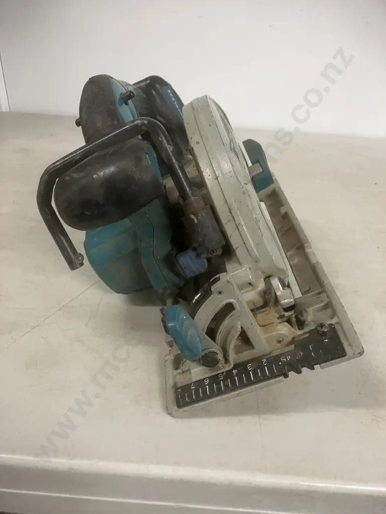 Makita LXT Cordless Circular Saw Skin Only 18 volt 165mm Image 1++