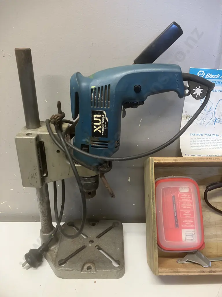 Black and Decker Jigsaw No 7580, Icon 200W Finishing Sander, Ozito Multi Function Tool, XU1 Electric Drill & Drill Press Image 1++