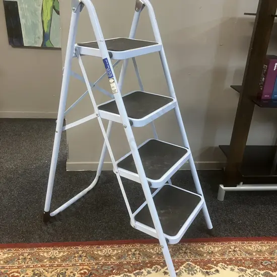 Domestic Stepladder. 120Kgs