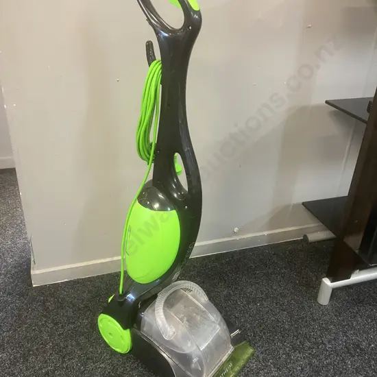 Wertheim SE2000 Carpet Shampooer