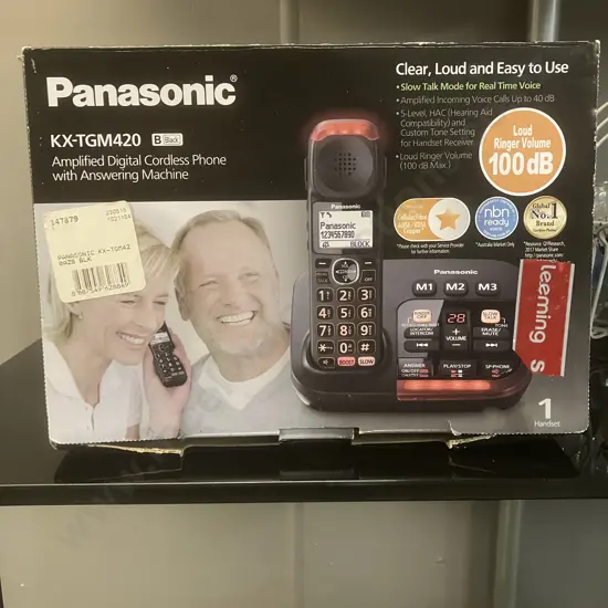 Panasonic KX-TGM420AZB Amplified Cordless Phone with Answering Machine. Black