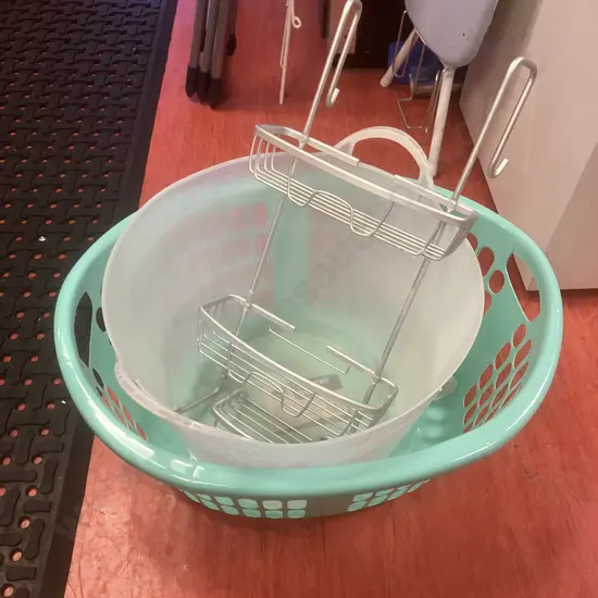 Laundry Baskets & Rack