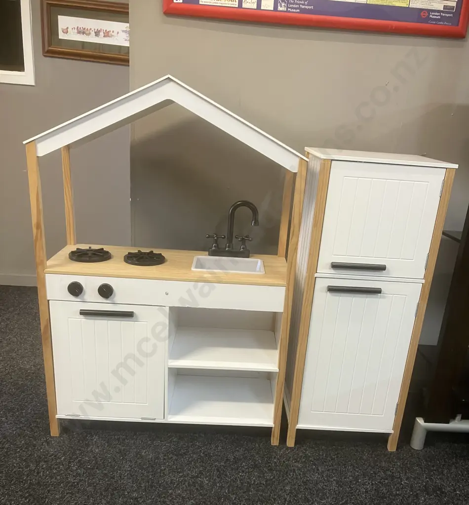 Wooden Play Kitchen (H102 W70 D30cm) With Accessories & Two Door Pantry (H86 W34.5 D30cm) Image 1++