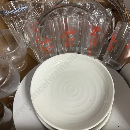 Anchor Santa Fuel Tumblers, Hoegaarden Belgium Style Beer Glasses, Crockery Etc