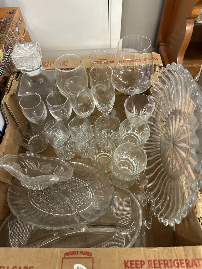 Box Lot Of Assorted Glassware Including Decanter, Platters Etc Image 1++