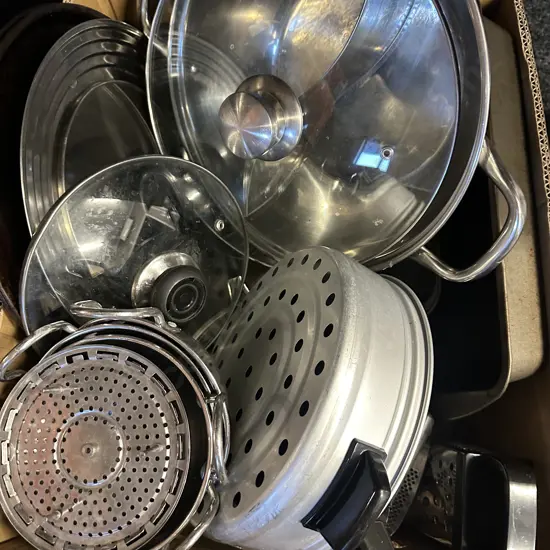 Assorted Bakeware Items