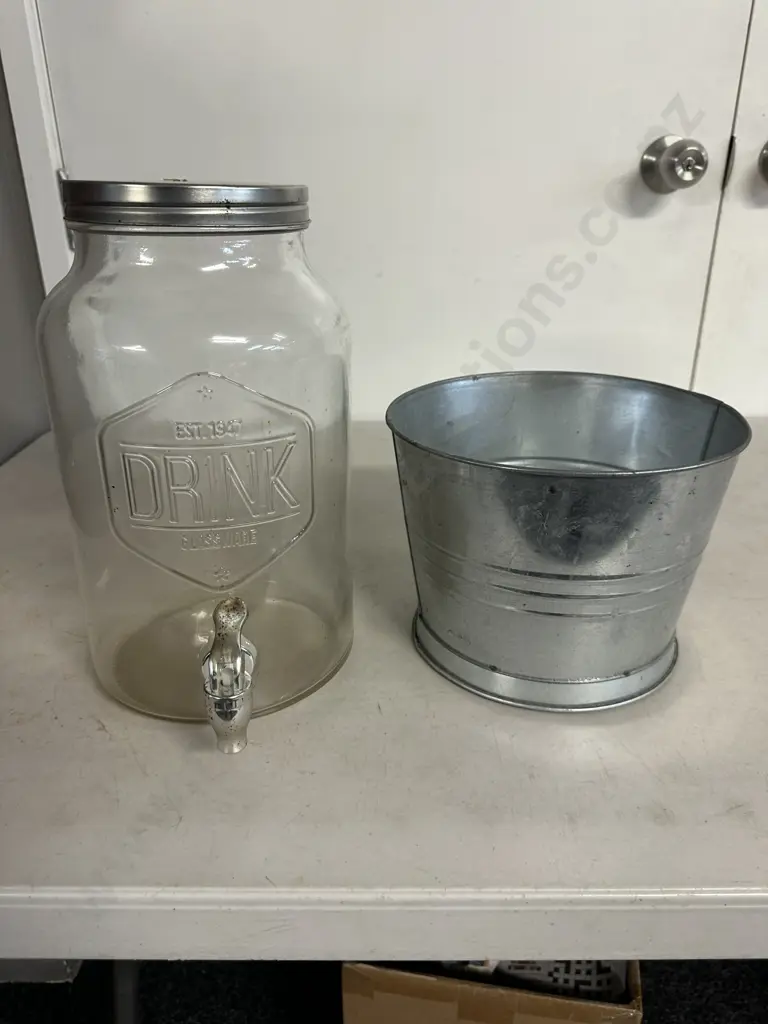 Drink Dispencer & Ice Bucket Image 1++