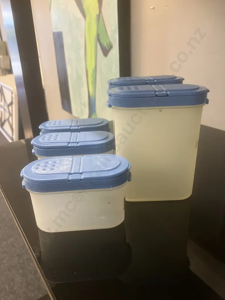 Tupperware Modular Mates Spice Shakers x 5, Blue Top -1846 & 1843 Image 1++