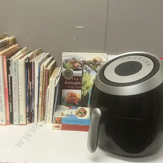 Anko AF606 Roaster (Air Fryer) With Assorted Cookbooks Including Annabel Langbein