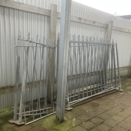 Galvanised Steel Fence Panels With Arrow Finials - H 1.4m, 4 x 2m (Approx) & 3 Smaller Panels