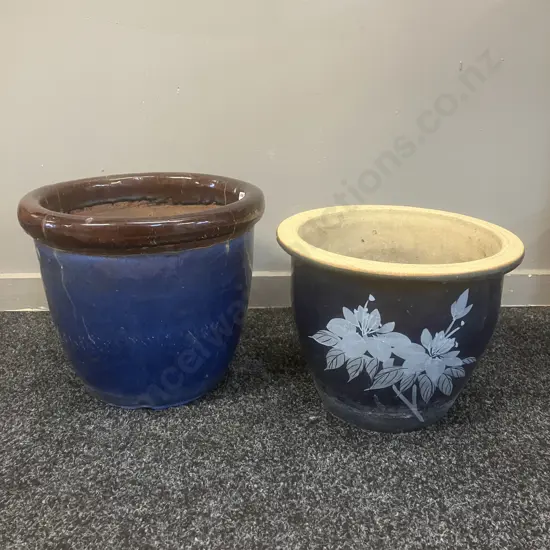 Blue Glazed Terracotta Planter 24 x 29cm (AF) & Blue Planter With Flower Decoration 21 x 26.5cm