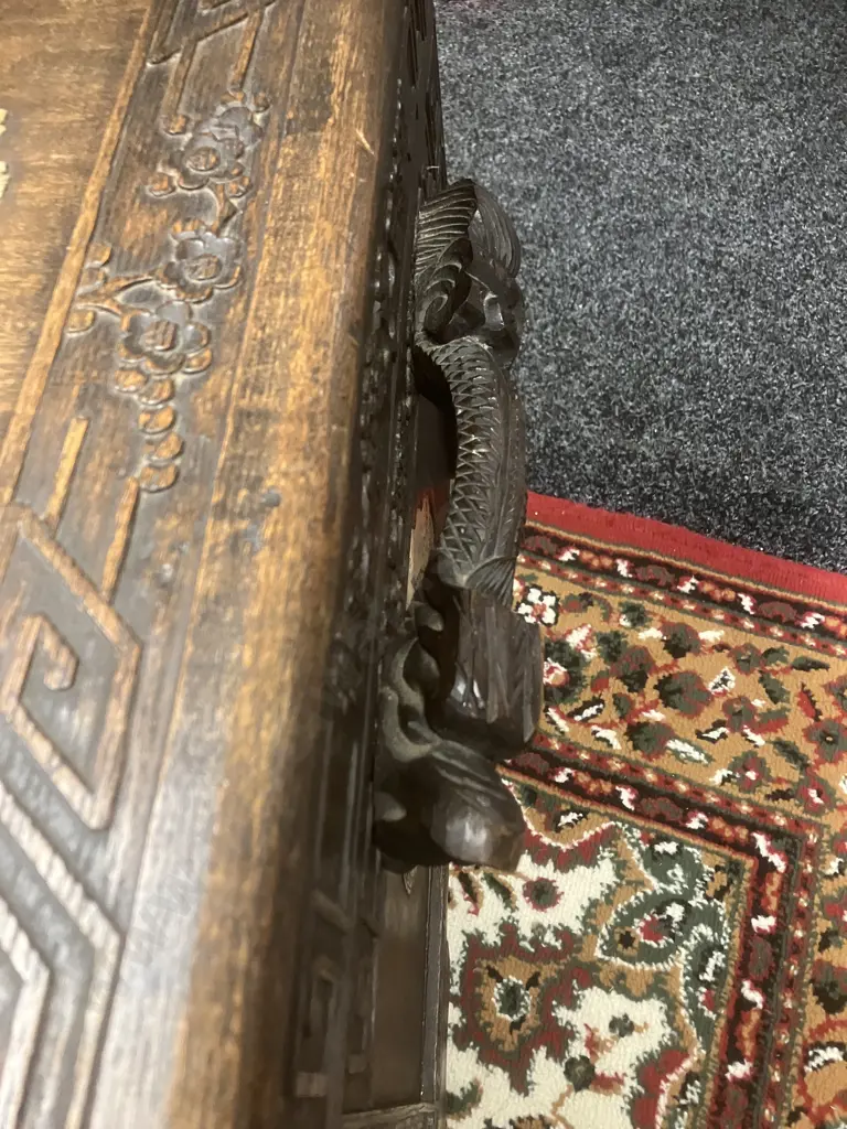 Stunning Antique c1920s Chinese Oriental Camphor Wood Chest With Inlaid Coloured Soapstone Relief Scenes. H52 L113 W52cm Image 1++