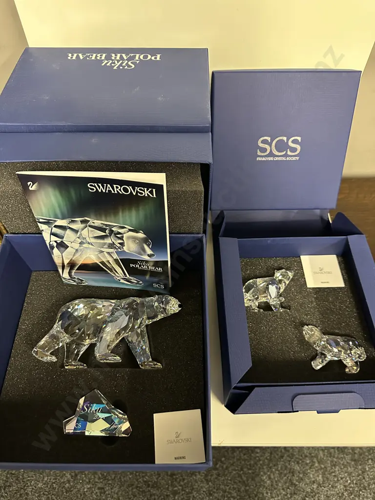 Swarovski 2011 Annual Edition Siku Polar Bear & Iceberg Plaque #1053154, Companion Polar Bear Cubs #1079156 (Boxes, COA) Image 1++