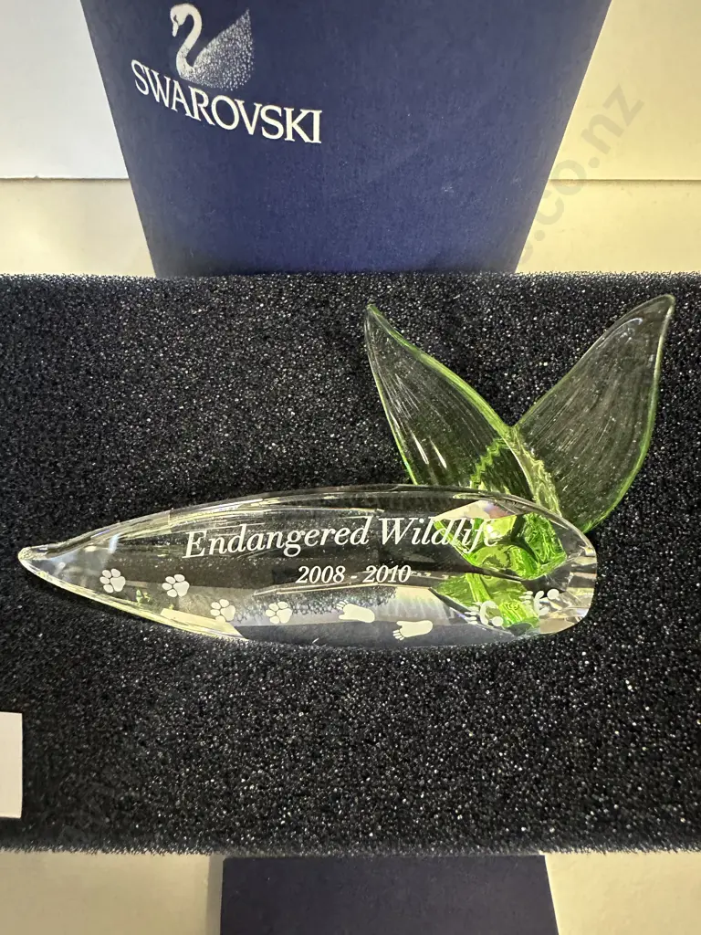 Swarovski Crystal Plaque For 2008-2010 Trilogy - Endangered Wildlife #906929 (2008-2010), (Boxed With COA) Image 1++