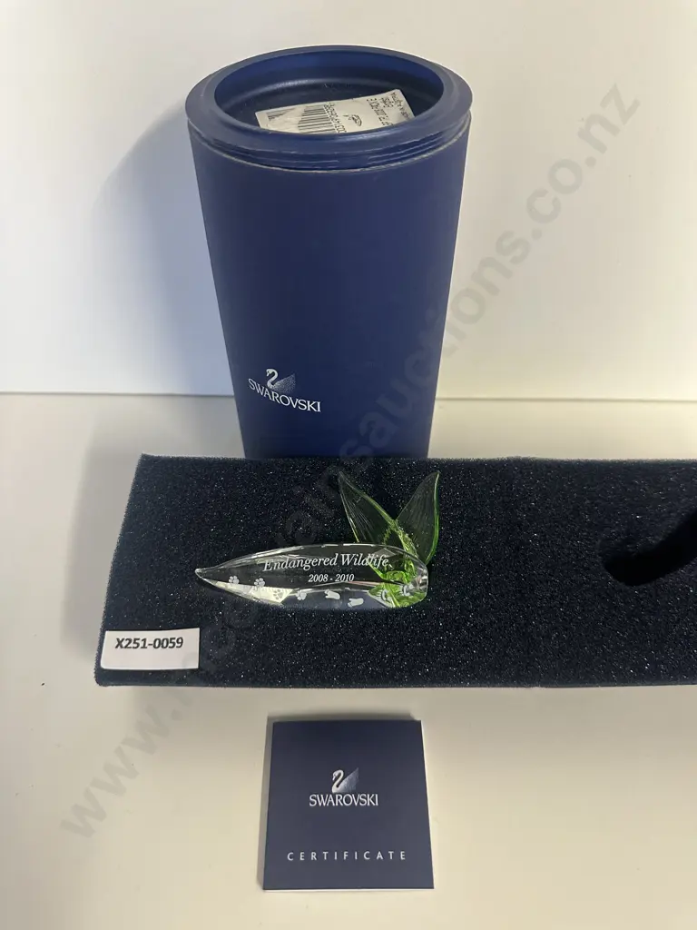 Swarovski Crystal Plaque For 2008-2010 Trilogy - Endangered Wildlife #906929 (2008-2010), (Boxed With COA) Image 1++