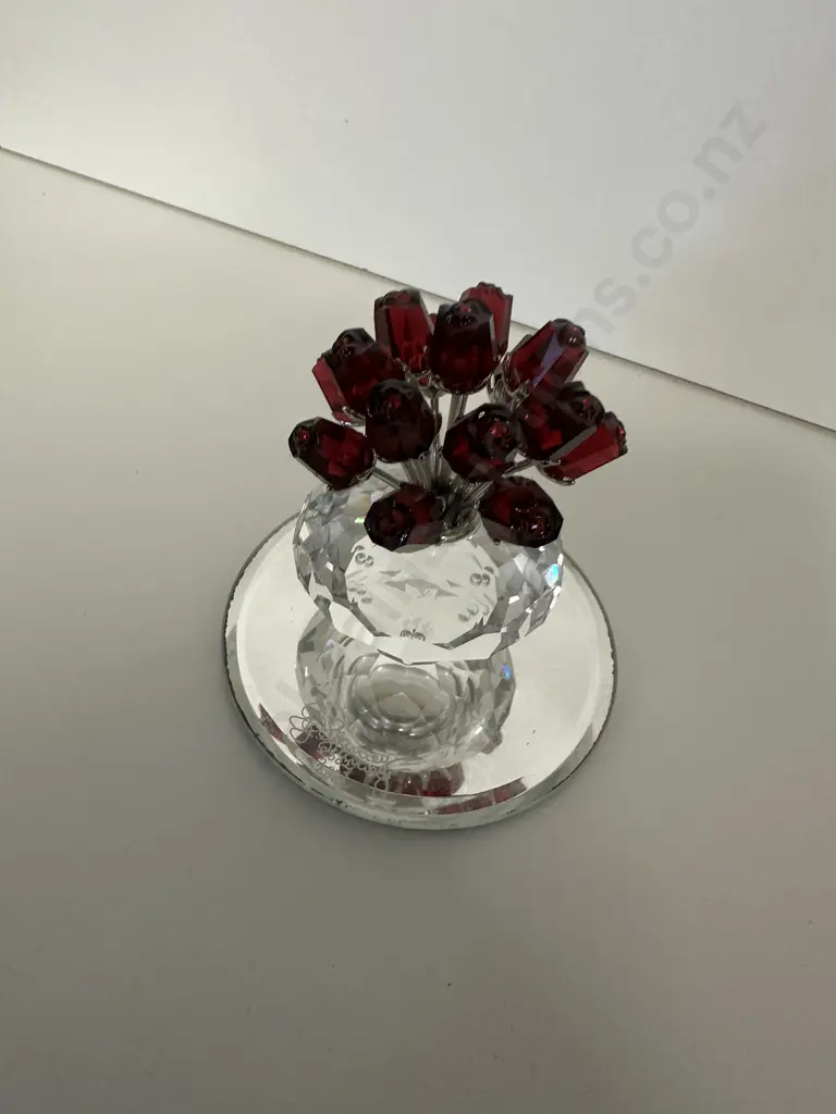 Swarovski Crystal 2002 Vase Of Red Roses (15th SCS Anniversary) #283394, (Boxed With COA) Image 1++