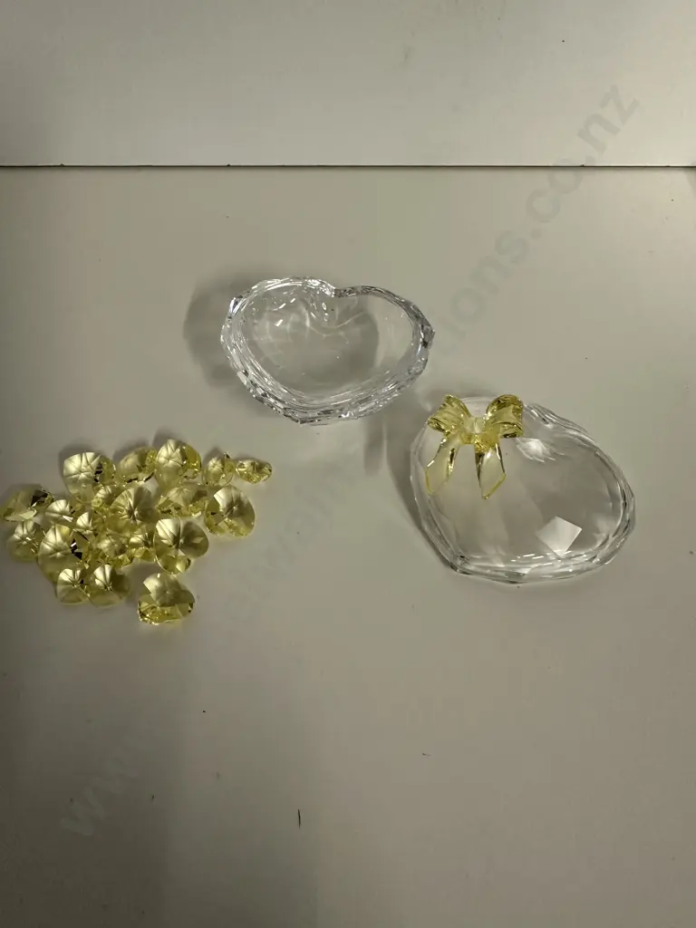 Swarovski Crystal SCS 2004 Anna Jewell Box With Yellow Hearts #666890, (Boxed With COA) Image 1++