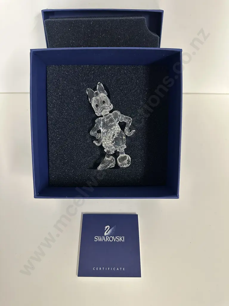 Swarovski Crystal Daisy Duck Figurine #687320 Disney Showcase Collection, (Boxed With COA) Image 1++