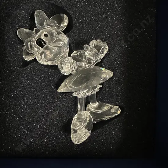 Swarovski Crystal Minnie Mouse Figurine #687436 Disney Showcase Collection, (Boxed With COA)