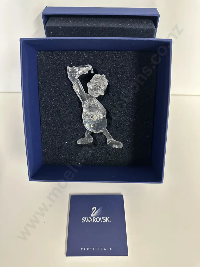 Swarovski Crystal Donald Duck Figurine #687339 Disney Showcase Collection, (Boxed With COA) Image 1++