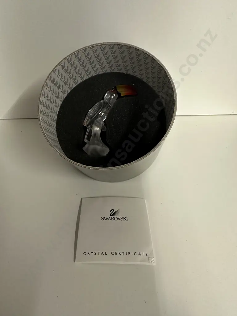 Swarovski Crystal Toucan (Colour Beak) Figurine #234311 Feathered Beauties Collection (1999-2009), (Boxed With COA) Image 1++