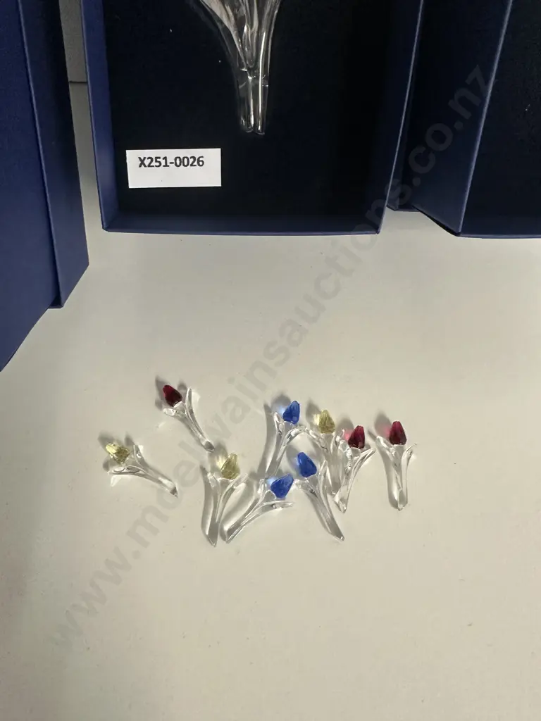 Swarovski Crystal SCS Membership Renewal Tulips- Blue, Red, Yellow (2002-2004) Original Boxes & Nine Mini Tulips Image 1++