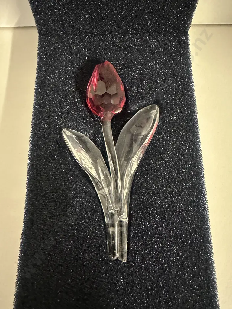 Swarovski Crystal Pink Tulip Flower #681333 (2004) (Boxed With COA) Image 1++