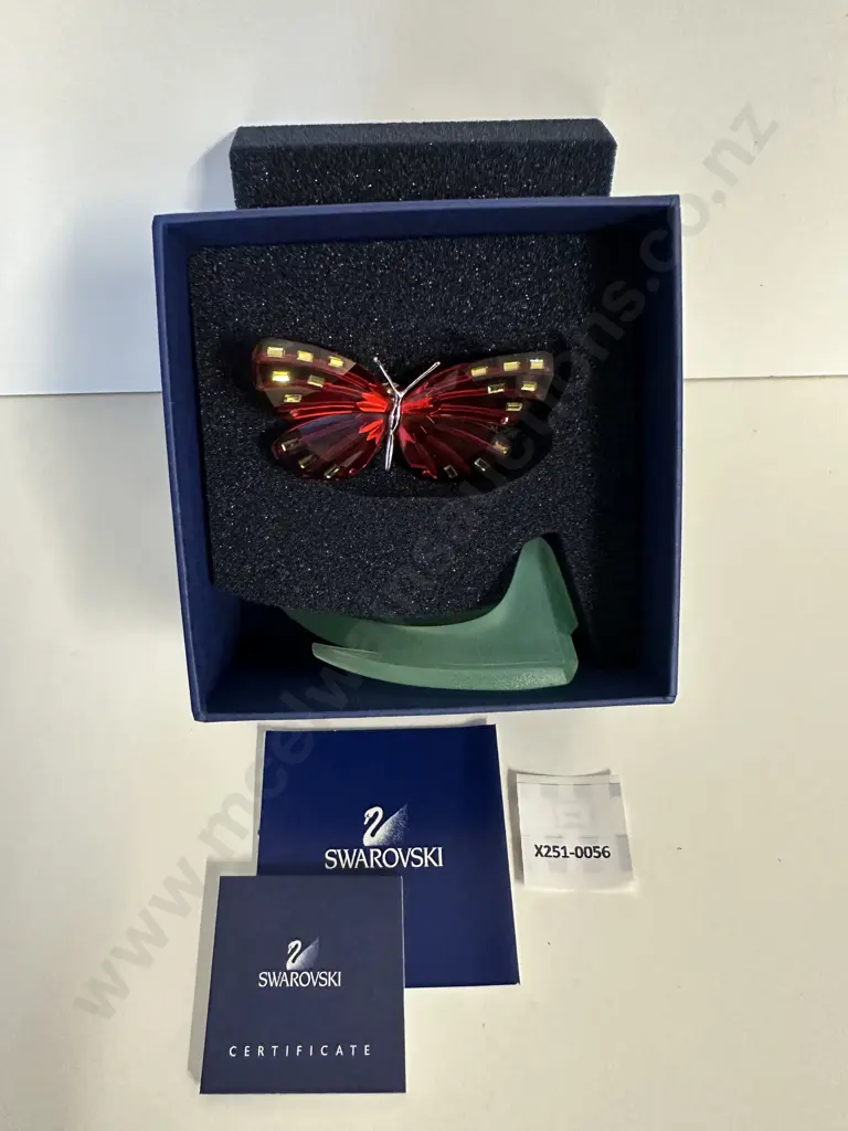 Swarovski Crystal Paradise Bugs Object - Butterfly Adena Light Siam #622737 (2003-2007), (Boxed With COA) Image 1++
