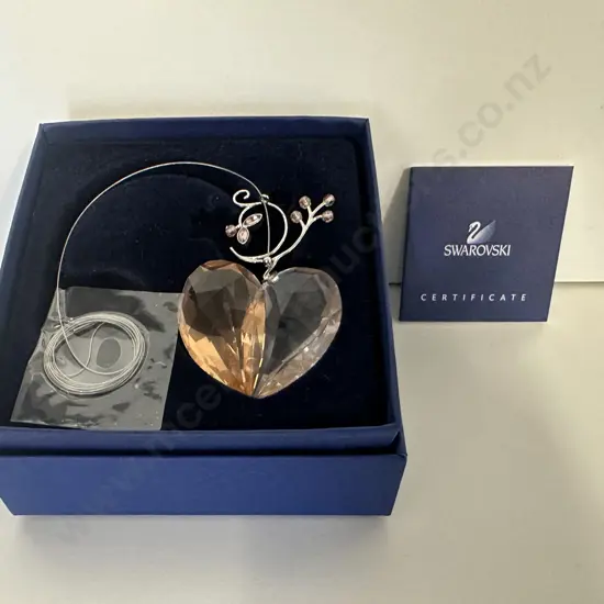 Retired Swarovski Crystal 2007 Annual Heart Ornament #886104 (Boxed With COA)