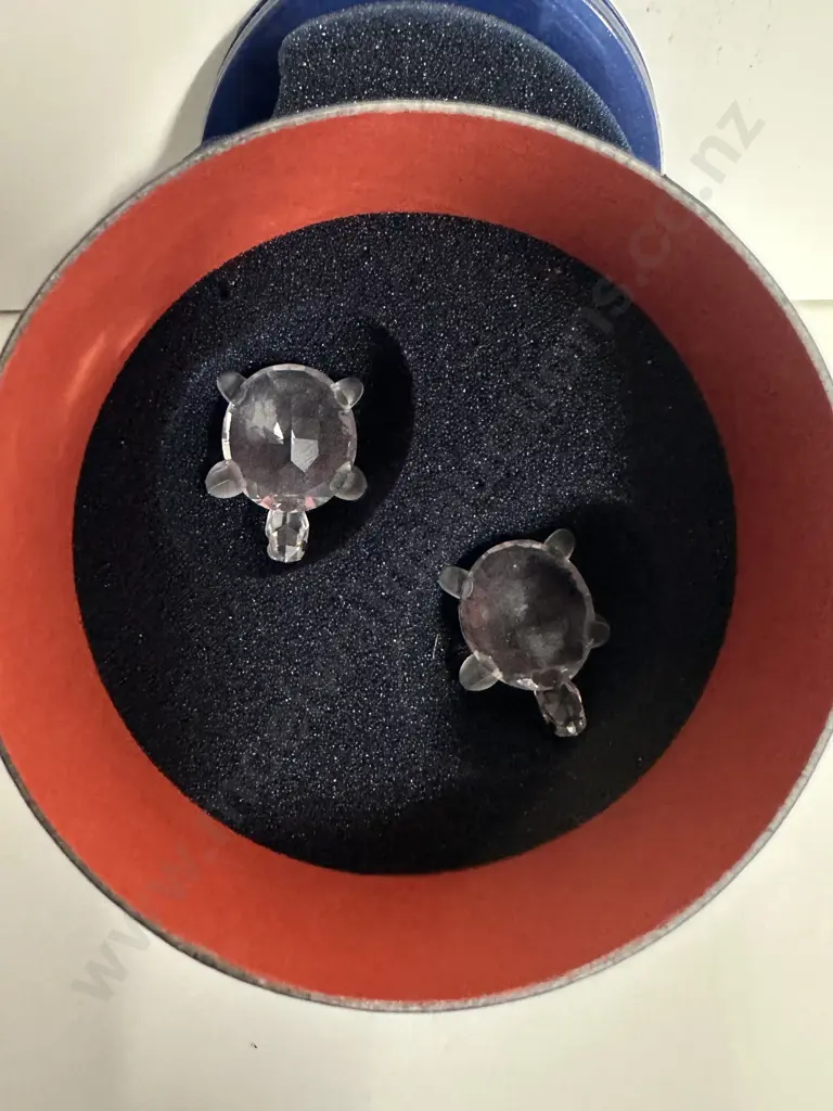 Swarovski Crystal Tortoises Baby (Set of 2 Clear Crystal) #220960 "In The Secret Garden" Group (1998-2012), (Boxed) Image 1++