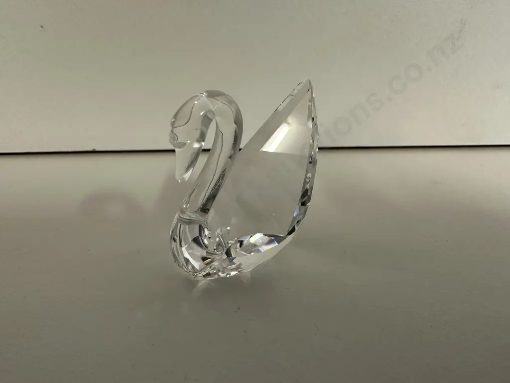 Swarovski Crystal SCS Swan. H35mm Image 1++