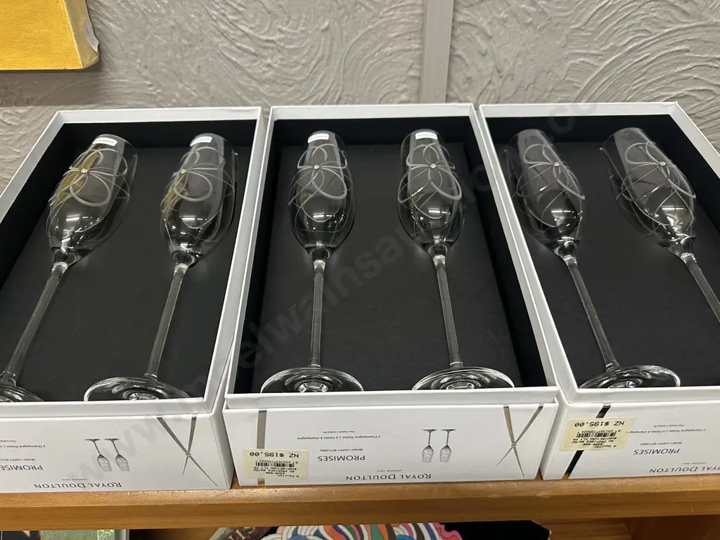Set Of Six Royal Doulton Many Happy Returns Toasting Champagne  Flutes With Swarovski Detail Image 1++