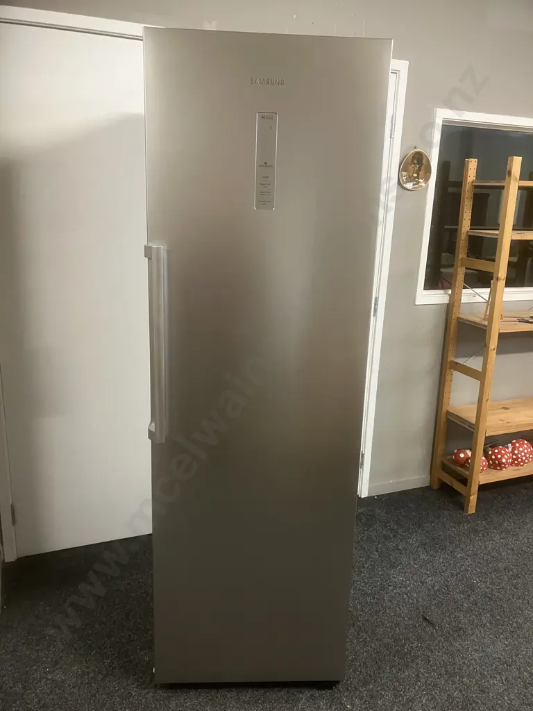 Samsung 406 Litre Fridge Model SRP406RS Image 1++