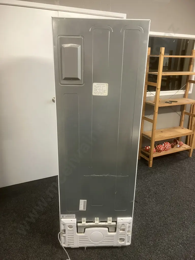 Samsung 324 Litre Fridge Freezer Model SRL323NW Image 1++