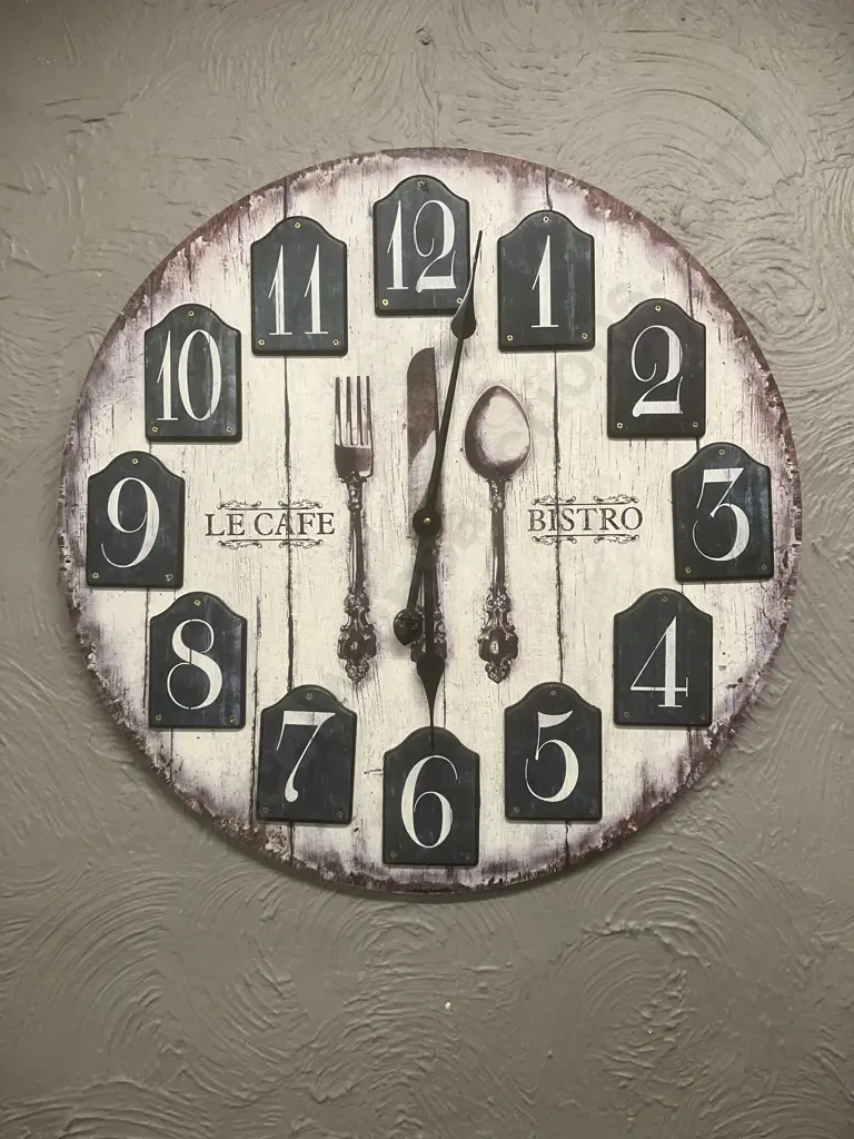 Vintage Bistro Cafe Clock. Dia 60cm Image 1++