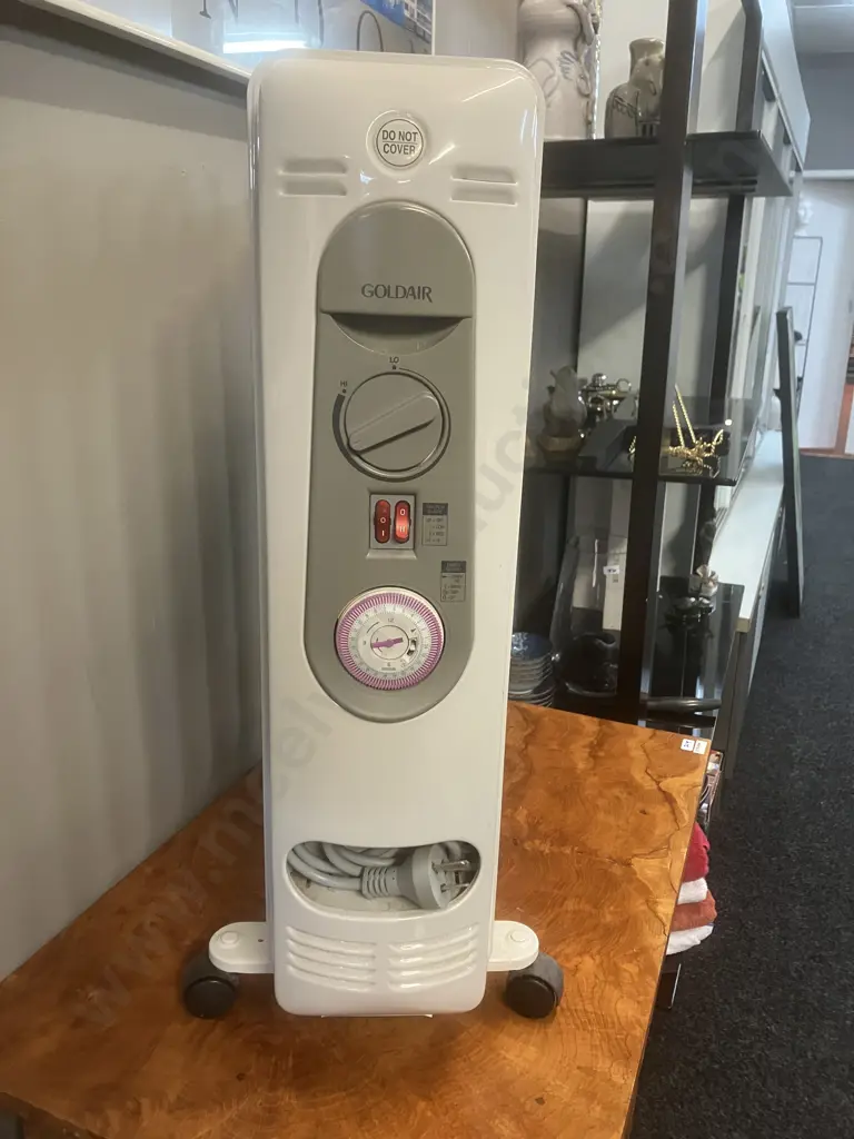 Goldair 9 Fin Oil Heater With Timer GOQ915T Image 1++