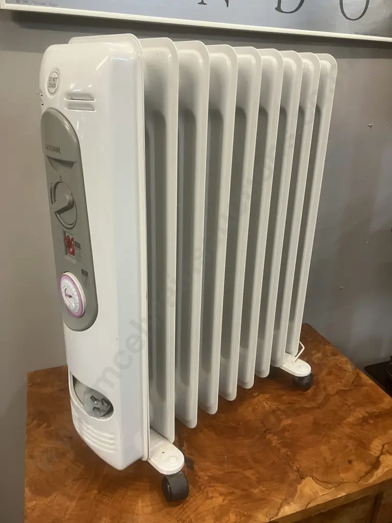 Goldair 9 Fin Oil Heater With Timer GOQ915T Image 1++