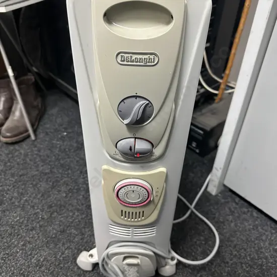 Delonghi Oil Heater With Timer - HMW2000T