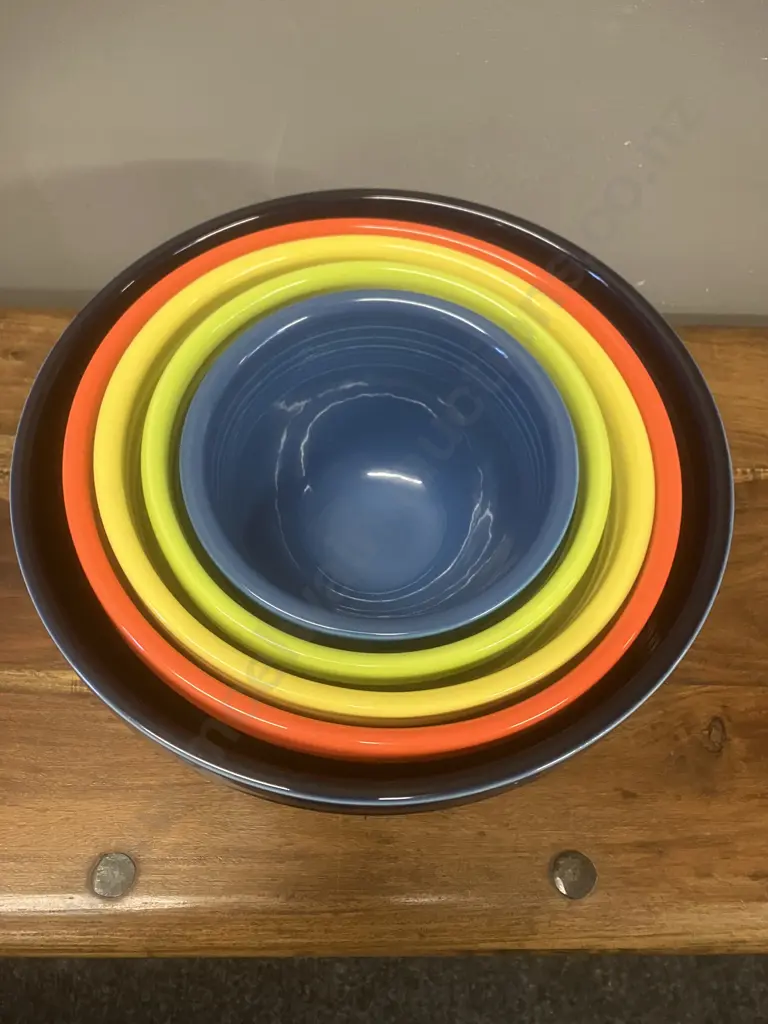 Vintage "Fiesta HLC USA” Set of Five Nesting Mixing Bowls Image 1++