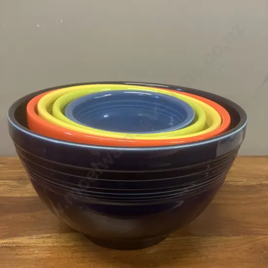 Vintage "Fiesta HLC USA” Set of Five Nesting Mixing Bowls