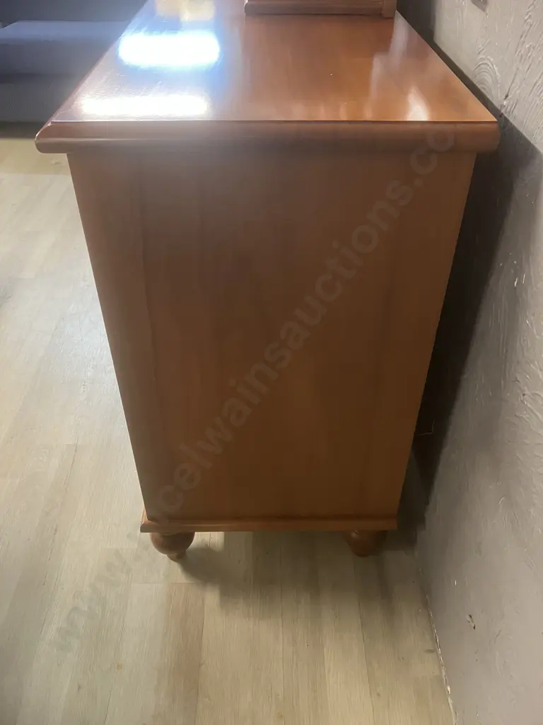 Stunning Rose & Heather Kauri 9 Drawer Mirrored Dresser In Fisher Ant Honey Finish, Turned Legs, 2 Pce. H153 W207 D48cm Image 1++