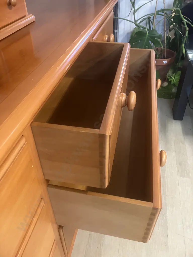 Stunning Rose & Heather Kauri 9 Drawer Mirrored Dresser In Fisher Ant Honey Finish, Turned Legs, 2 Pce. H153 W207 D48cm Image 1++
